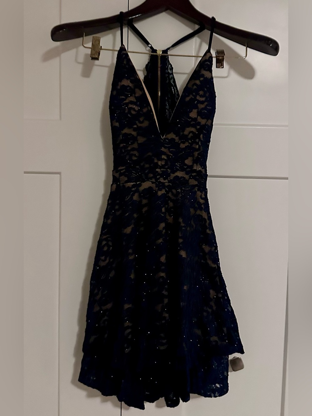Emerald‎ Sundae Navy Lace Plunge Mini Dress NWT